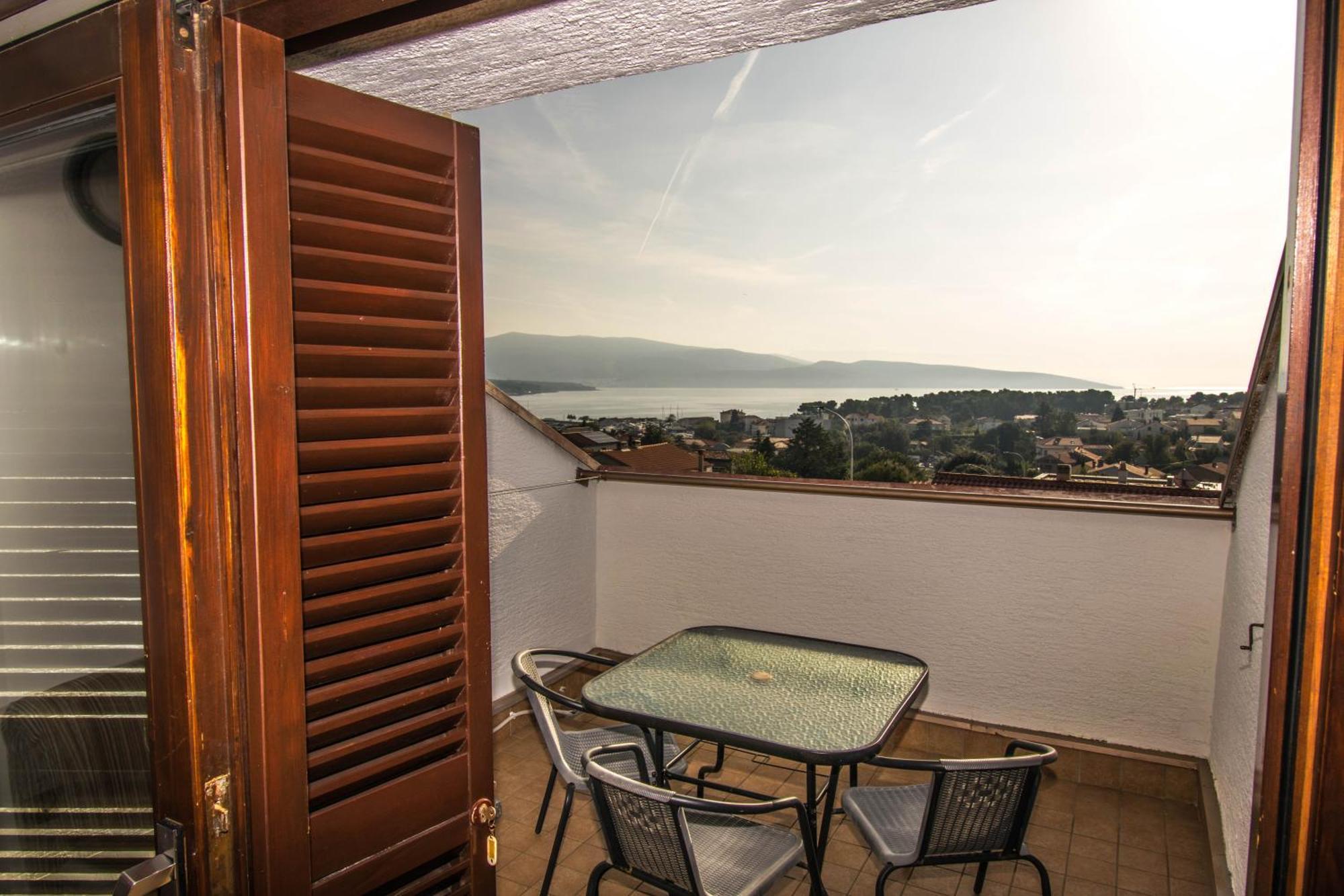 Apartments Punta & Vista In Krk Крк Экстерьер фото