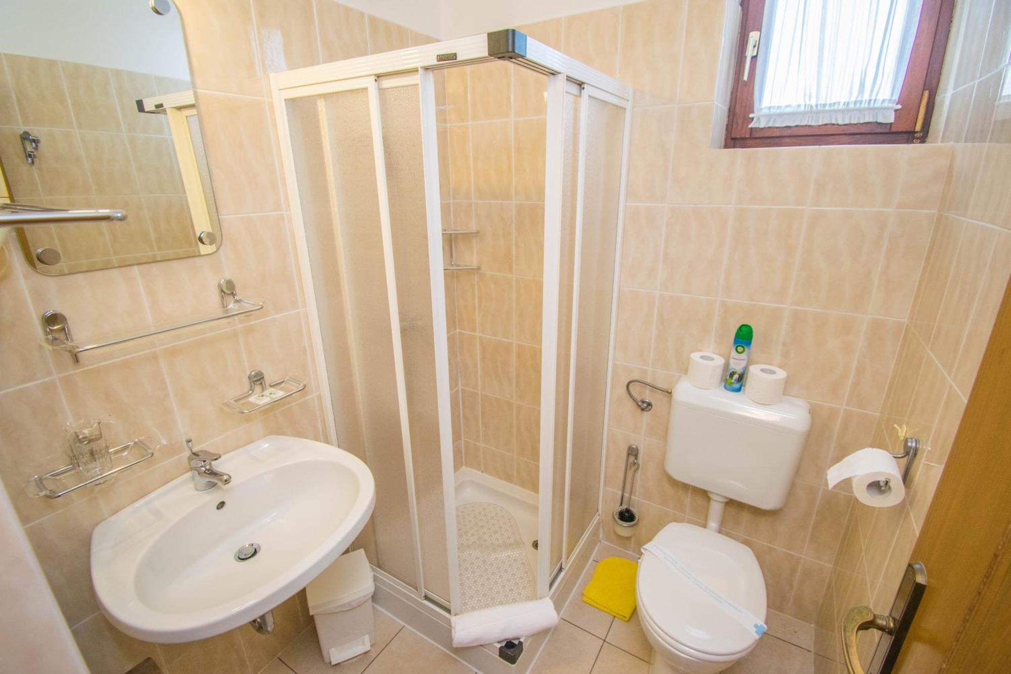 Apartments Punta & Vista In Krk Крк Экстерьер фото