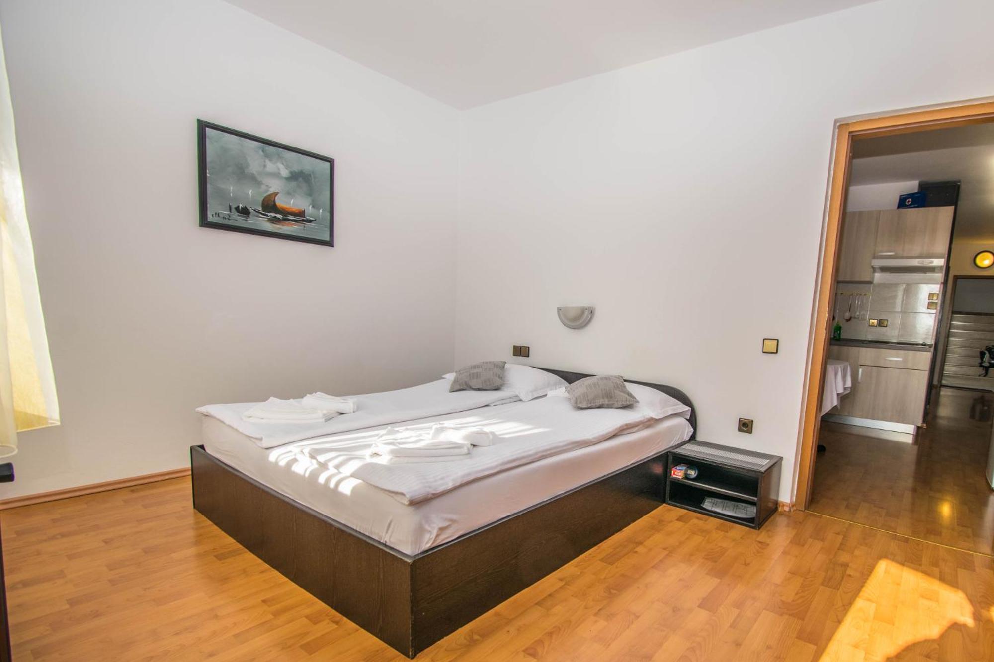 Apartments Punta & Vista In Krk Крк Экстерьер фото